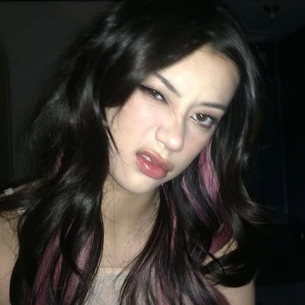 👾